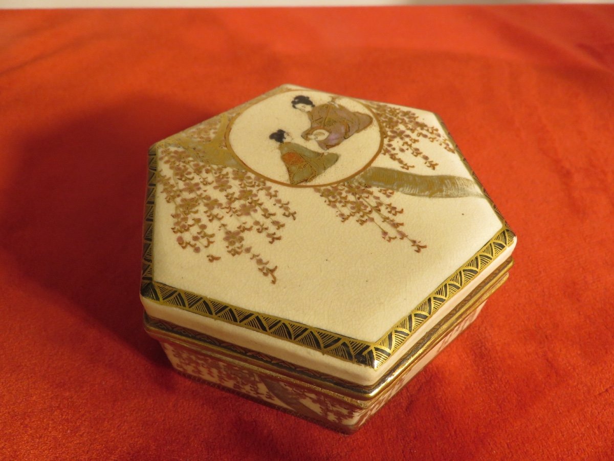 Polychrome And Gold Satsuma Earthenware Box Meiji Period (1862-1912)-photo-3