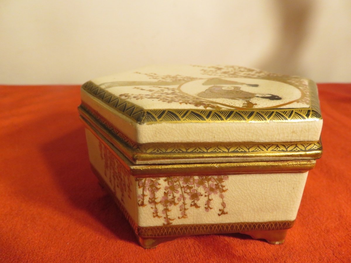 Polychrome And Gold Satsuma Earthenware Box Meiji Period (1862-1912)-photo-2