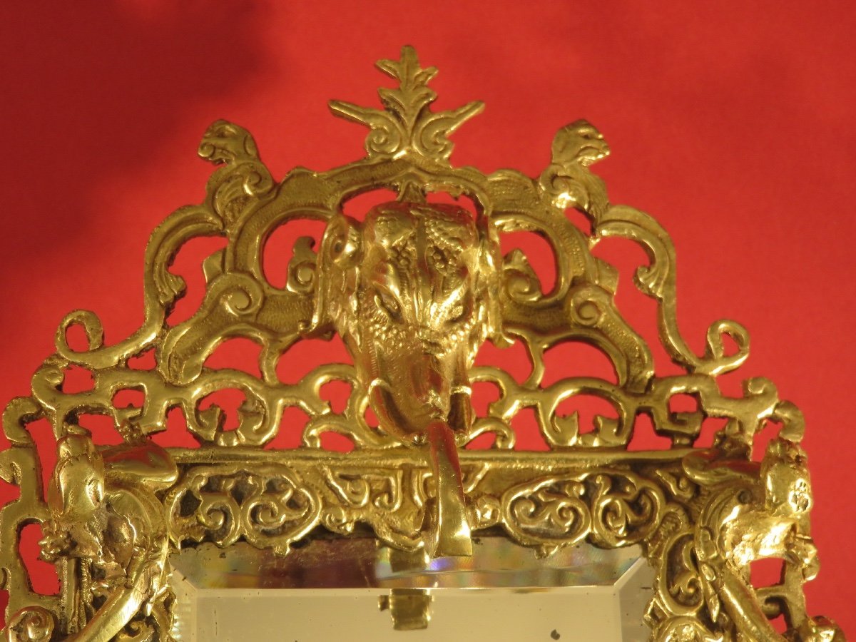 Paire d'appliques avec miroir biseauté décor tête d'éléphant   en bronze doré d'époque Napoléon III-photo-3