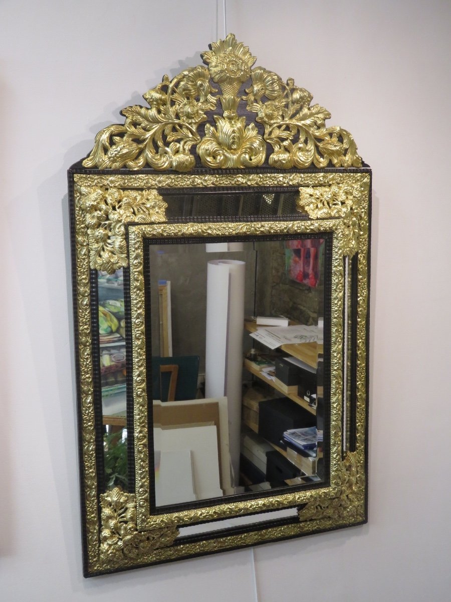 Grand Miroir  ( Ht  1,34 M )  à Parecloses En Laiton Repoussé Et ébène d'époque Napoléon III -photo-2