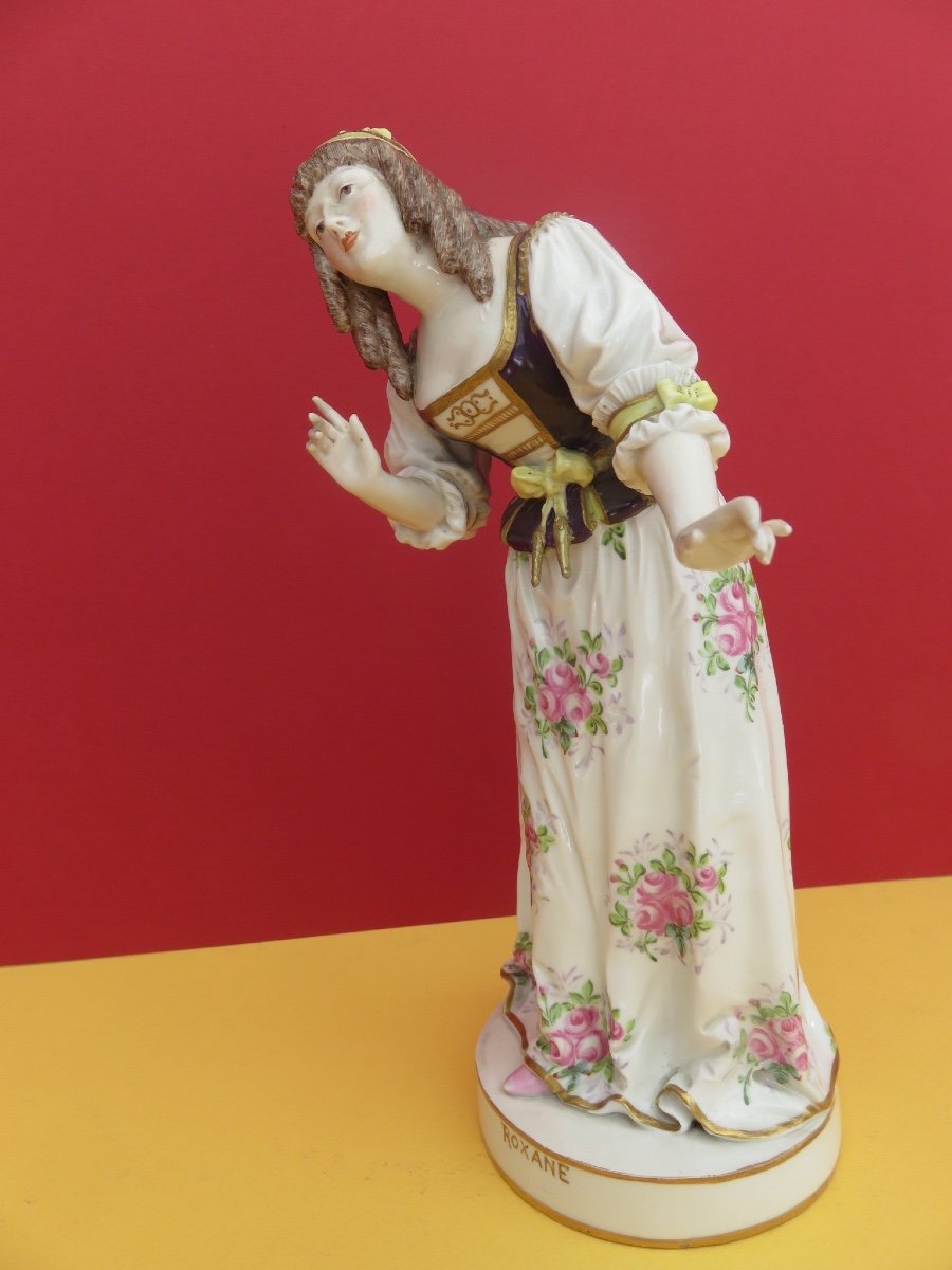 Figurine , femme, en porcelaine de Paris , polychrome , marque de M.E. Clauss (1887- 1900 )-photo-2