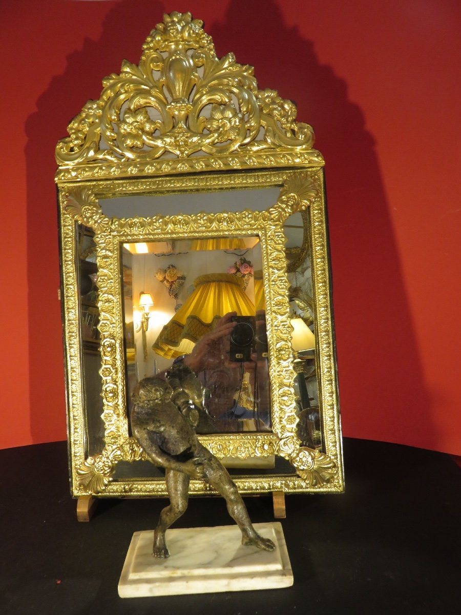 Miroir à parecloses en laiton repoussé de style Louis XIV d'époque XIX ème -photo-7