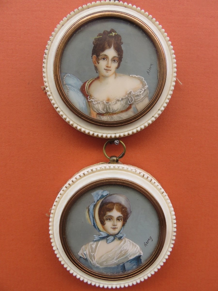 Paire de miniatures peintes sur ivoire fin XIX ème