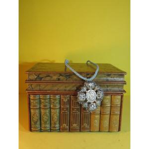 Box Or Leather Jewelry Box, Trompe l'Oeil Of Old Books