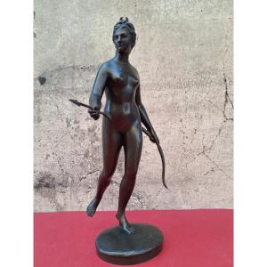 Bronze Sculpture: Diana The Huntress After Houdon, Complete With Her Bow And Arrow, 19th Century 