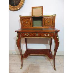 Bonheur du jour en marqueterie sur  quatre faces , de style Louis XV  , époque XXème 