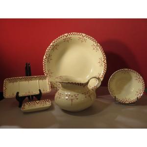 Creil Montereau Earthenware Toilet Service 5 Pieces, Labrador Model