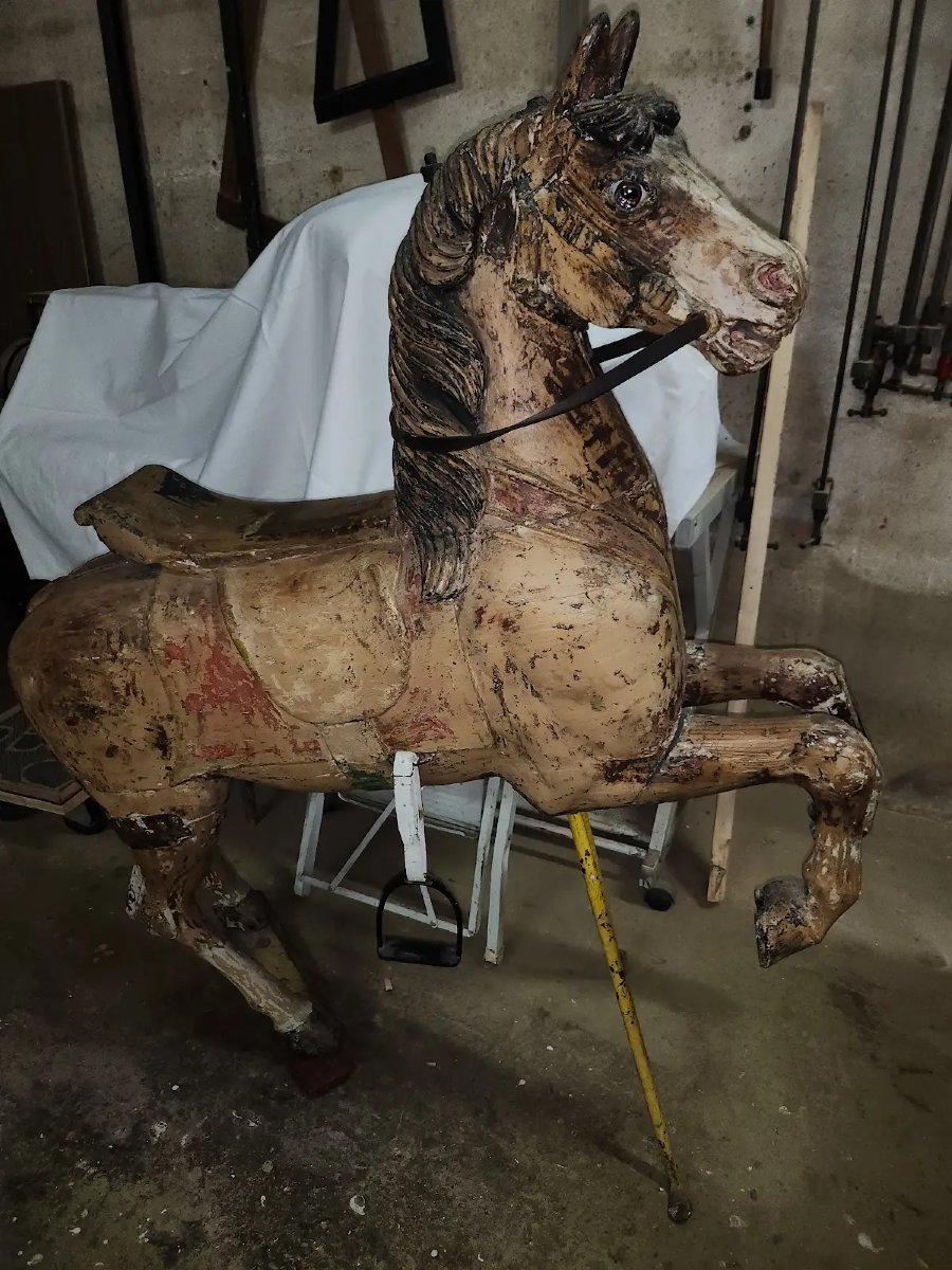 CHEVAL DE CARROUSEL-photo-1
