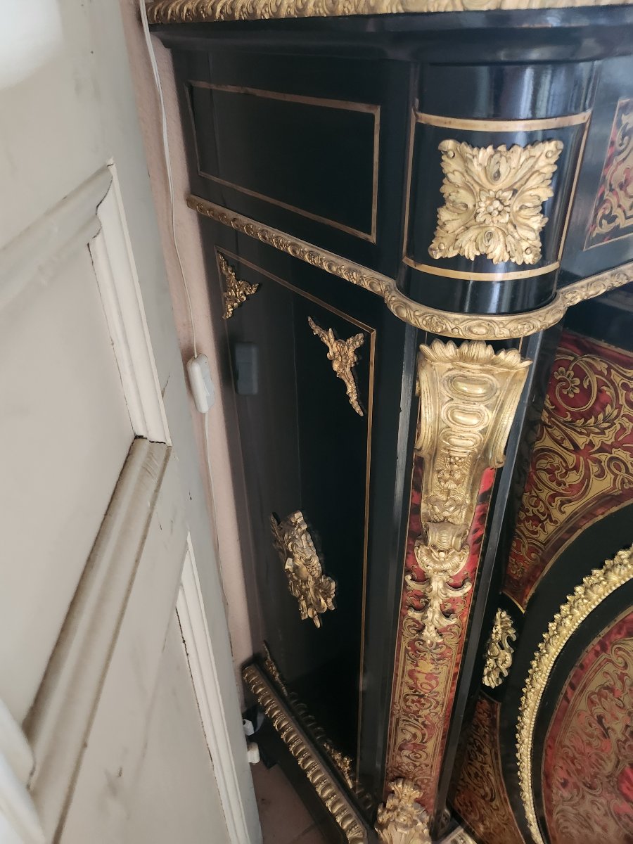 19th-century Piece Of Furniture Made Of Tortoiseshell-photo-1