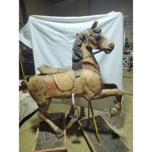 CHEVAL DE CARROUSEL