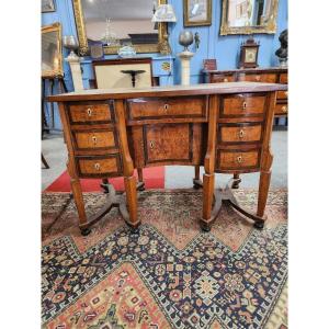 Mazarin Desks