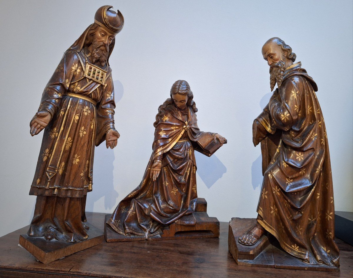 Set Of 3 Carved And Gilded Wood Representing The Virgin, A Priest And St Joachim