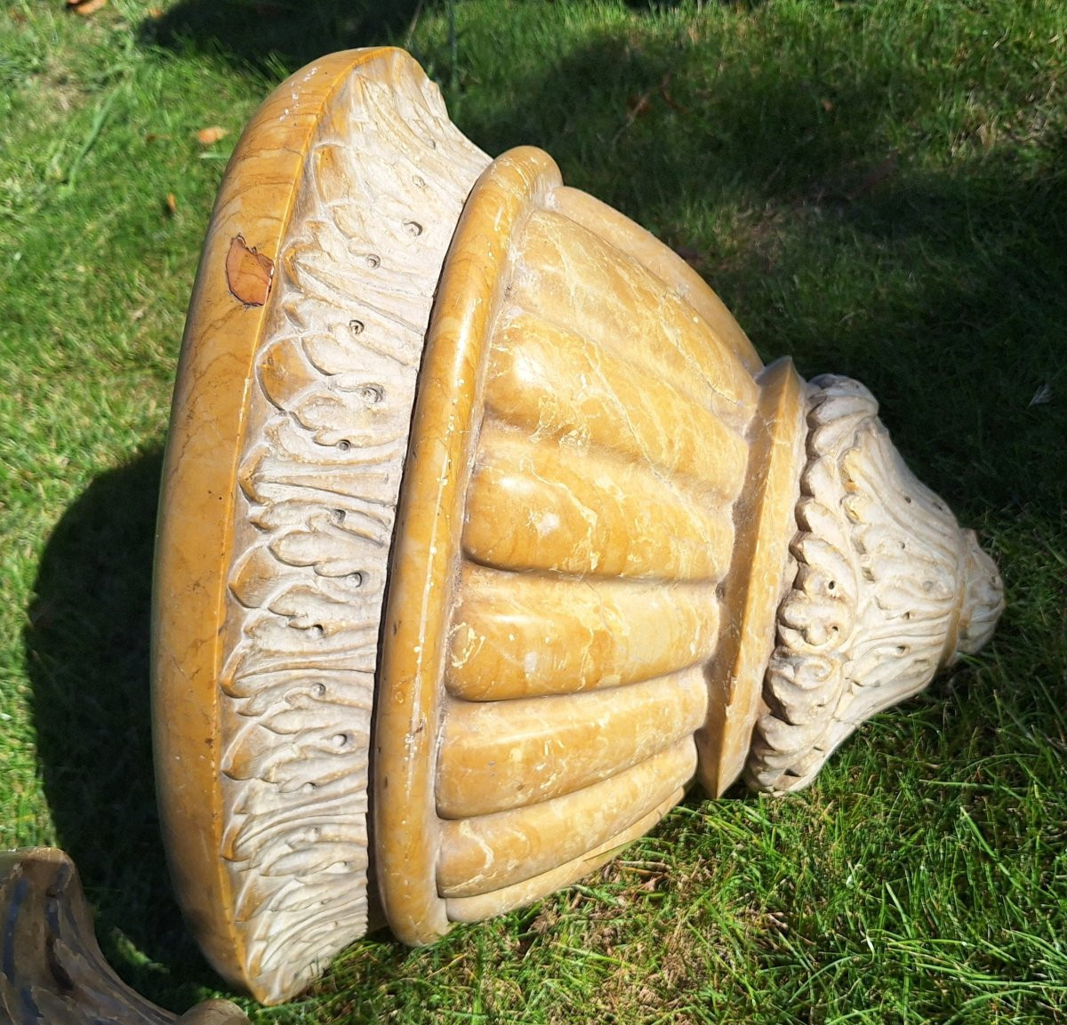 Pair Of 19th Century Planters In Yellow Sienna Marble. -photo-3