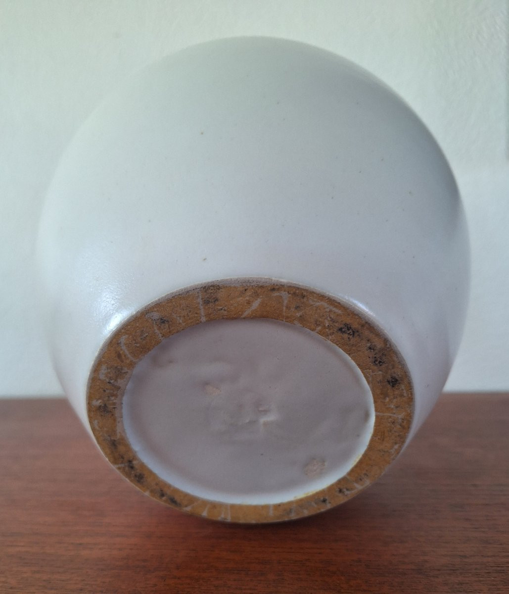 Madoura: White Glazed Ceramic Vase With Handle By Suzanne Madoura. Impressed Stamp-photo-3