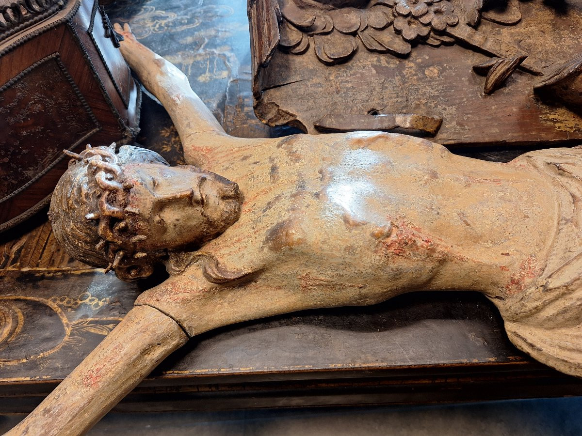 Christ en bois sculpté polychrome  époque 16ème siècle -photo-2