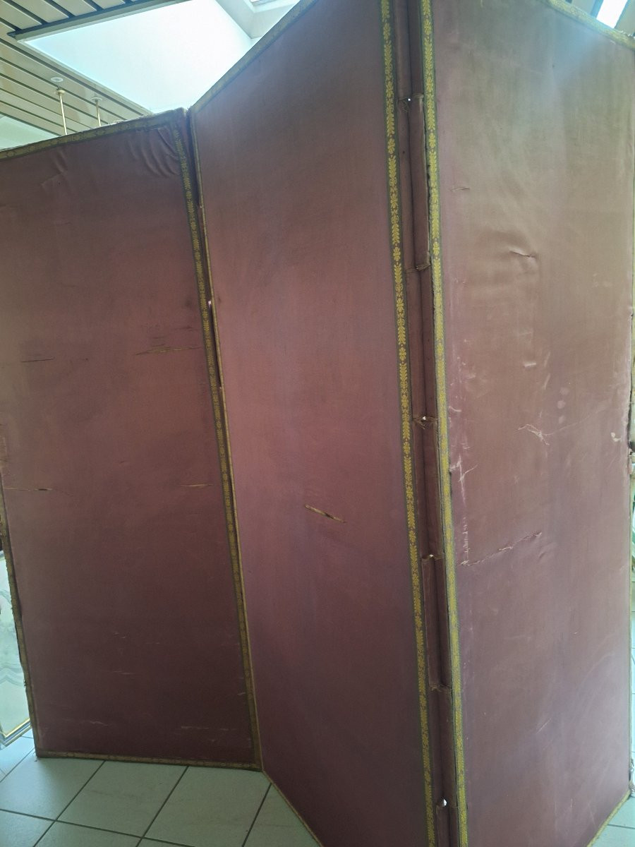 Three-panel Screen Covered With Silk Tapestry. Beauvais Manufacture, 18th Century -photo-1