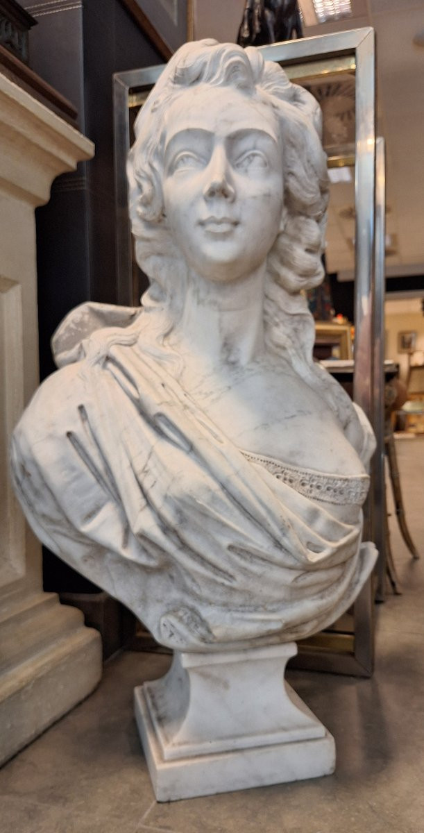 Buste de femme en marbre blanc dans le goût du XVIIIème époque XIXème-photo-5