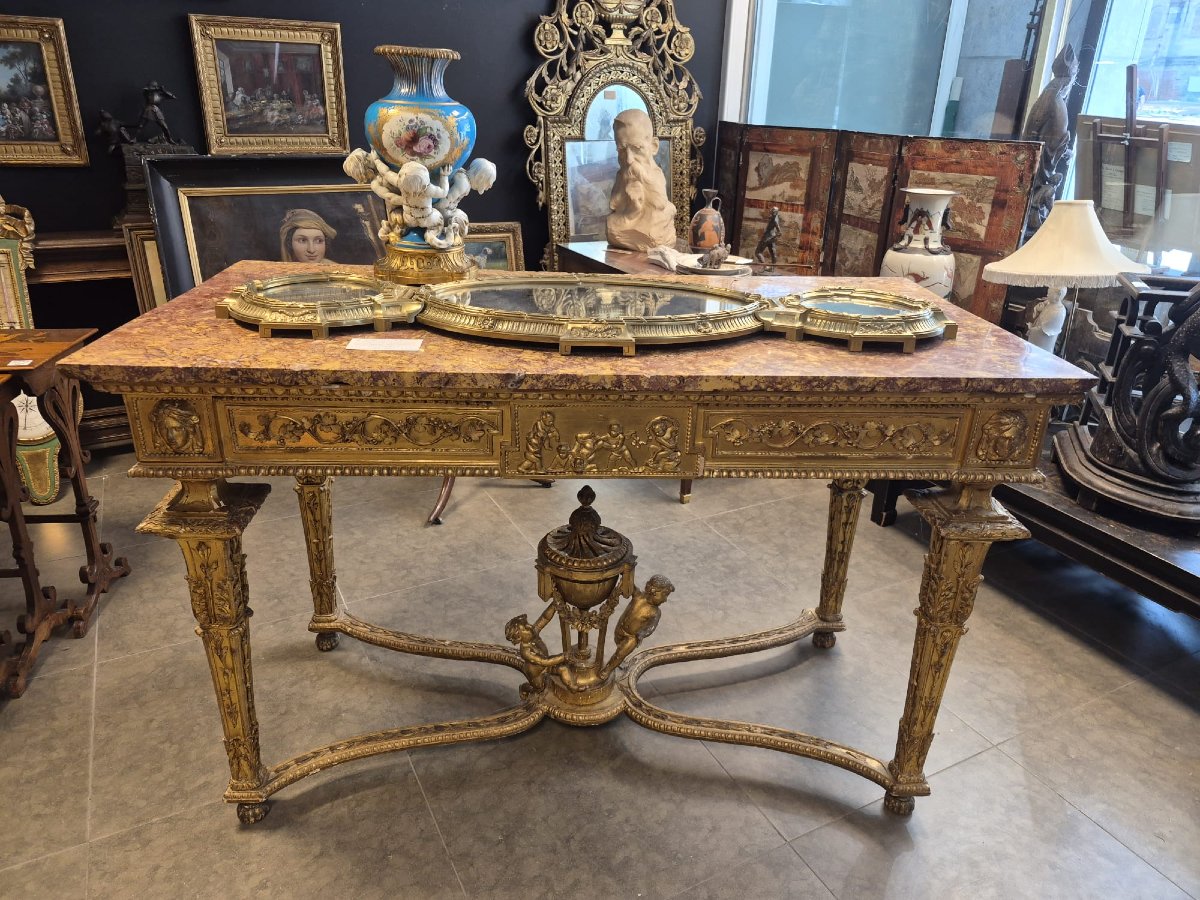 Table console en bois doré époque Louis 16 très probablement un travail italien