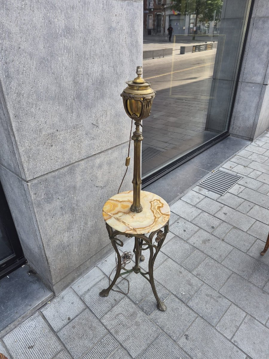 Lampadaire-Guéridon art nouveau en bronze doré et patiné  dessus en onyx époque 1900-photo-3