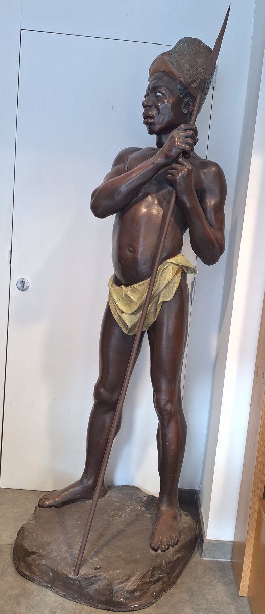 Friedrich Goldscheider :Grande sculpture en terre cuite polychrome représentant un guerrier afr-photo-1