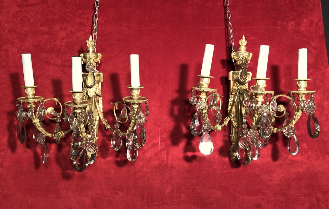 Pair Of Wall In Gilt Bronze And Crystal Carved Nineteenth Time