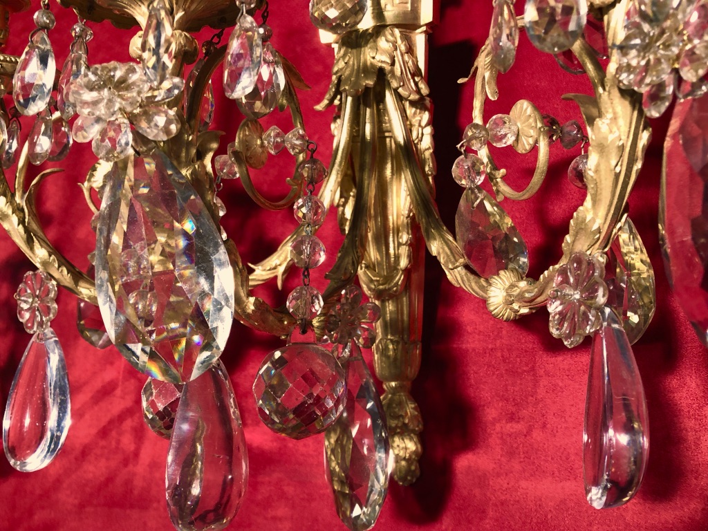 Importante Paire d'Appliques En Bronze Doré Et Cristal Taillé d'époque XIXème-photo-1