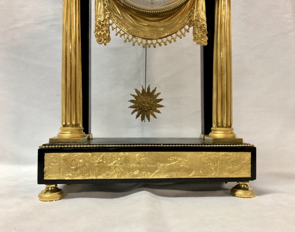 Pendulum In Black Marble And Gilded Bronze Late 18th Century-photo-4