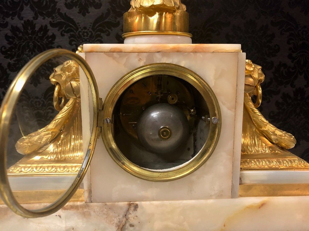 Pendulum In Onyx And Gilt Bronze Signed-photo-2