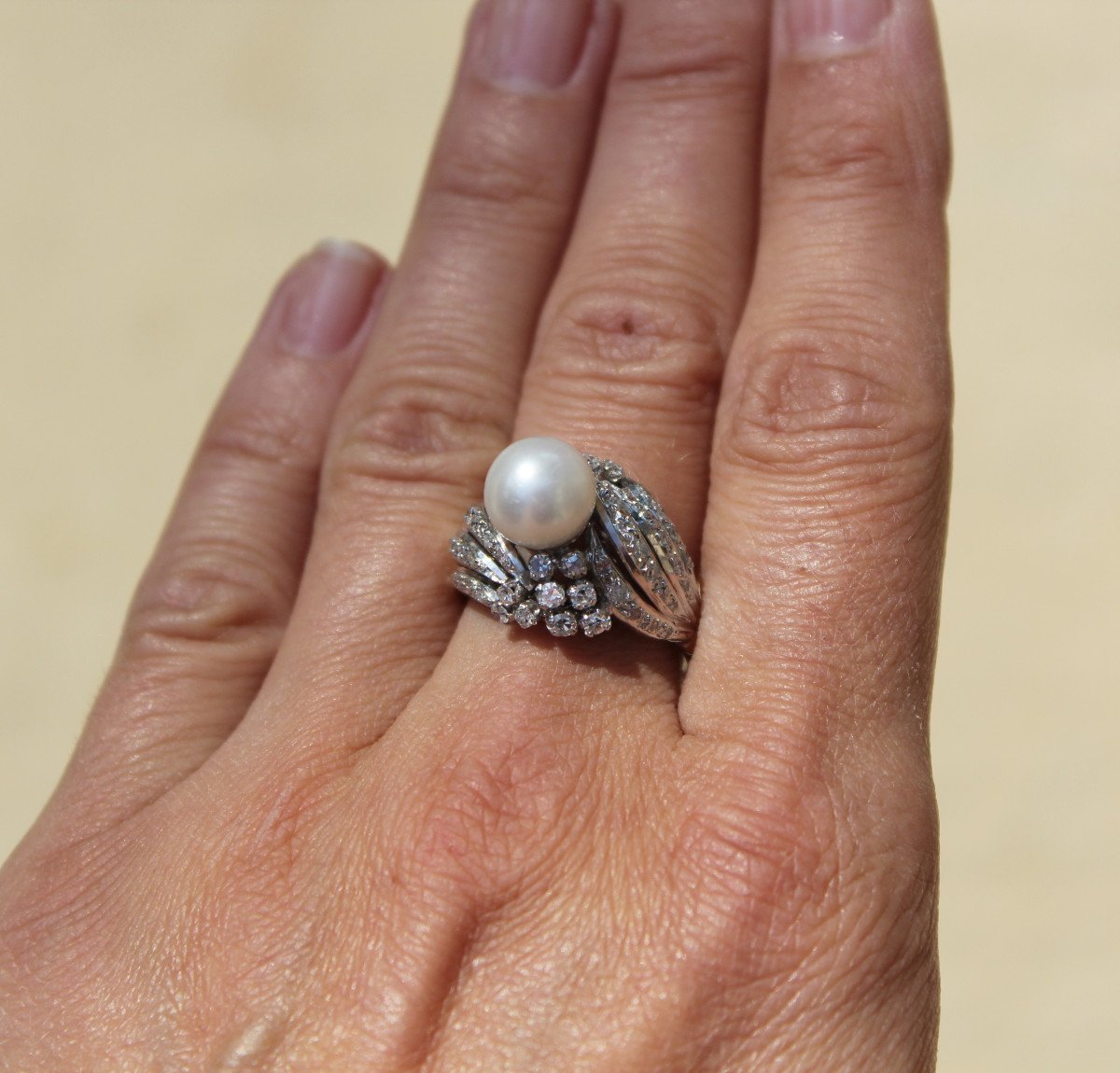 Gold Ring, Diamonds And Akoya Cultured Pearl (japan) - Video-photo-3