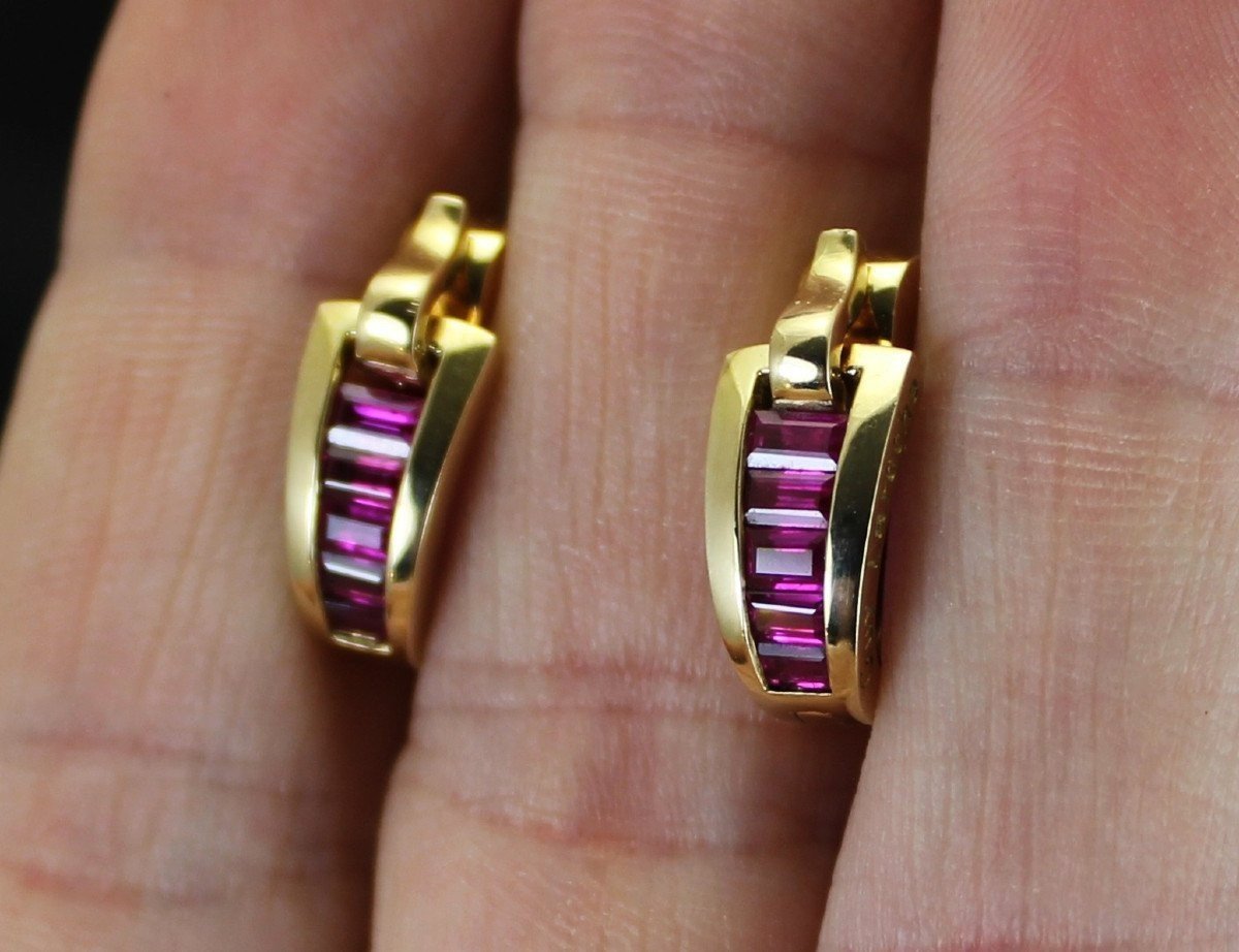 Guy Laroche Gold And Ruby Earrings-photo-1
