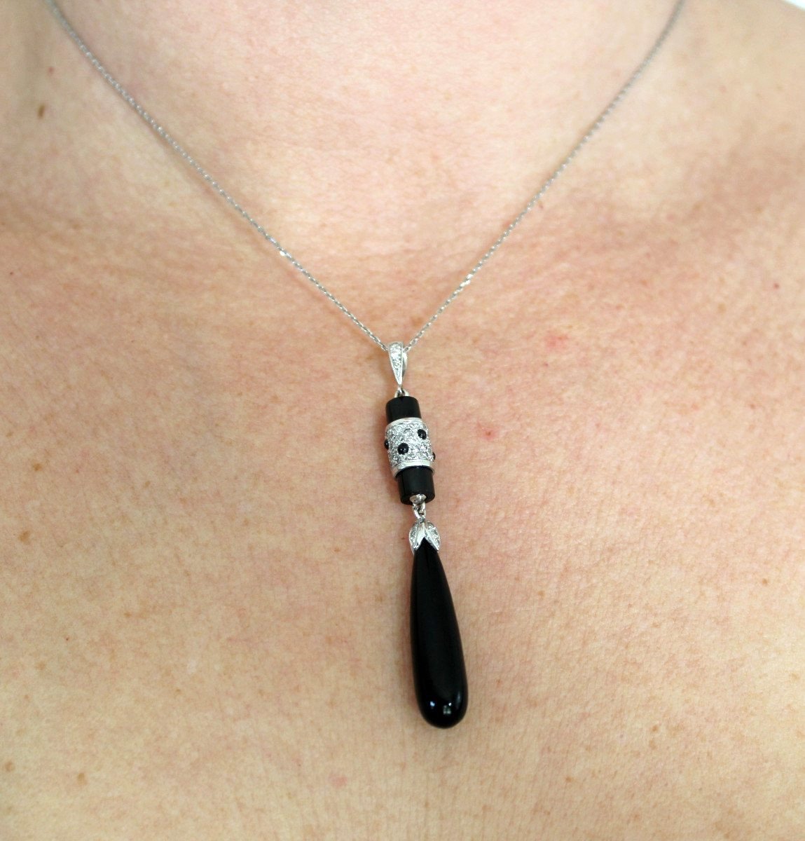 Gold, Onyx And Diamond Necklace-photo-1