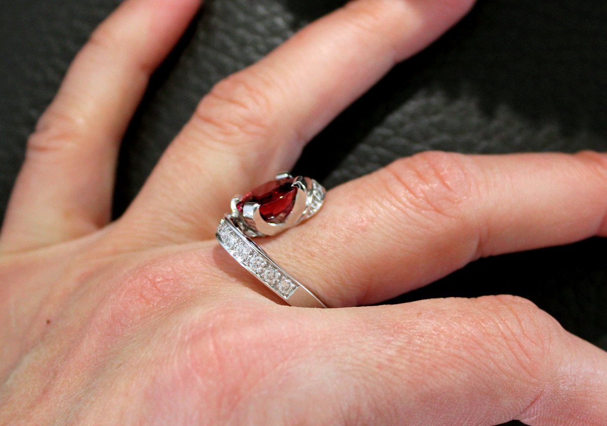Gold, Garnet And Diamond Ring-photo-3