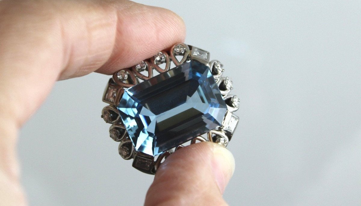 Gold Brooch With Aquamarine (+/- 18 Ct- 20 X 14 Mm) And Diamonds (+/- 0.70 Ct)-photo-3