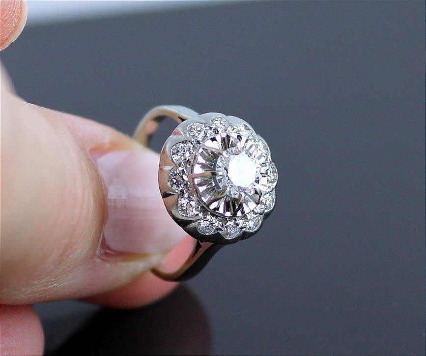 Gold And Diamond Ring - Center + 0.50 Ct