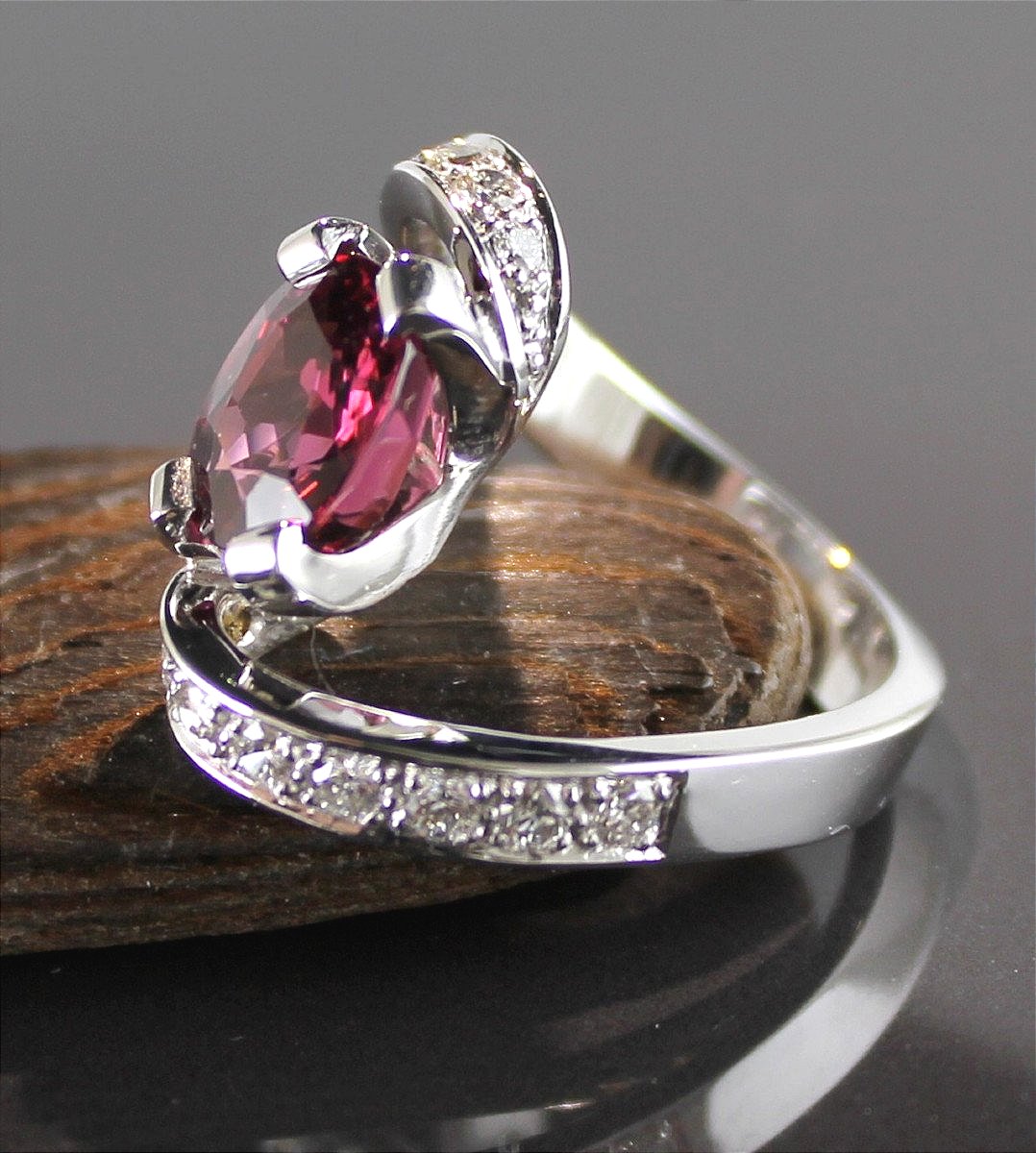 Bague or, grenat et diamants-photo-2