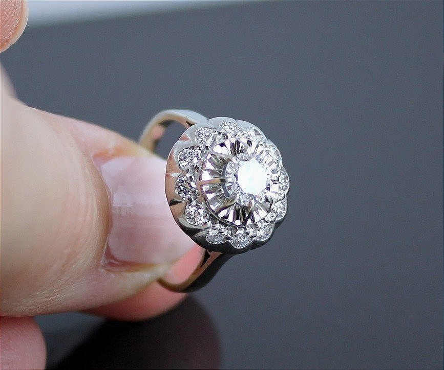 Gold And Diamond Ring - Center +0.50 Ct