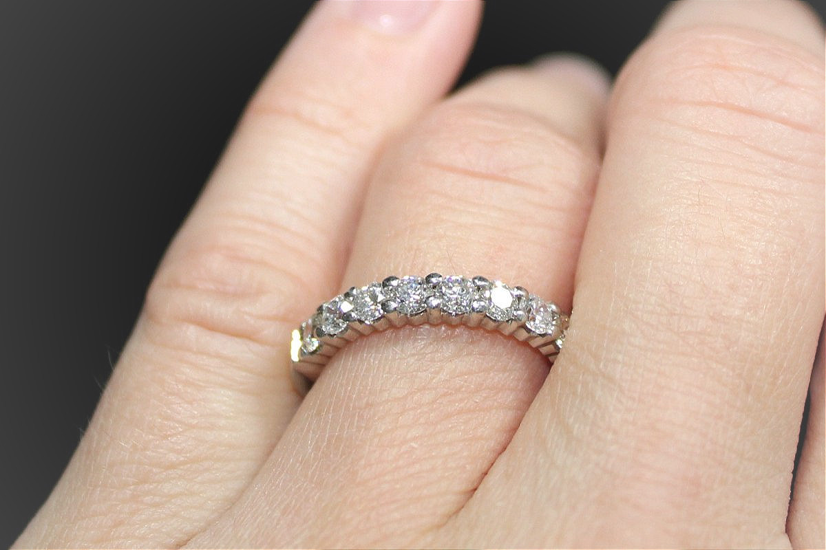 Alliance platine et  diamants - +/-0.90 ct