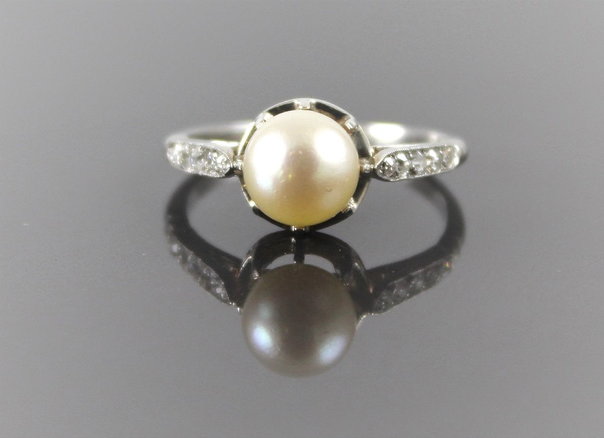 Platinum, Diamond And Akoya Pearl Ring-photo-3