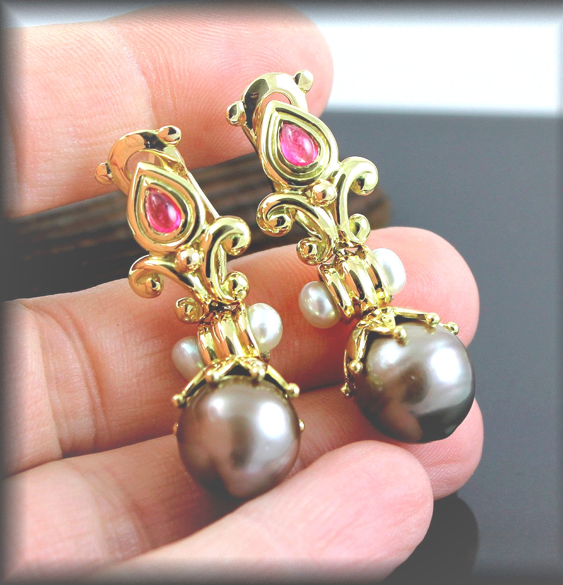 Gold Earrings, Tourmaline And Tahitian Pearl