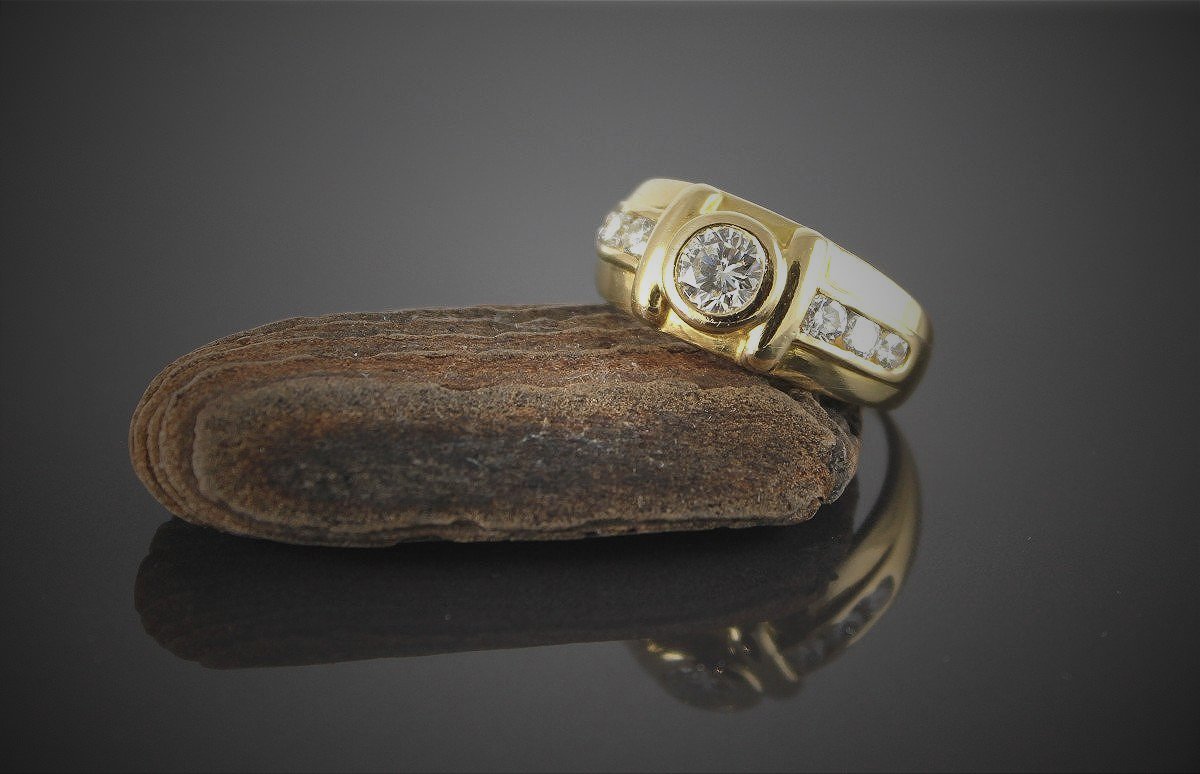 Bague or et diamants  (centre +/-0.55 ct + 0.40 ct entourage )-photo-3