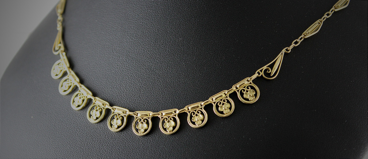 Collier or 16.30 g - vers 1900