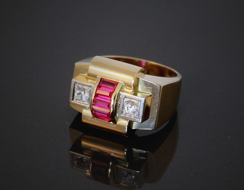 Gold And Platinum Tank Ring - 13.50 G