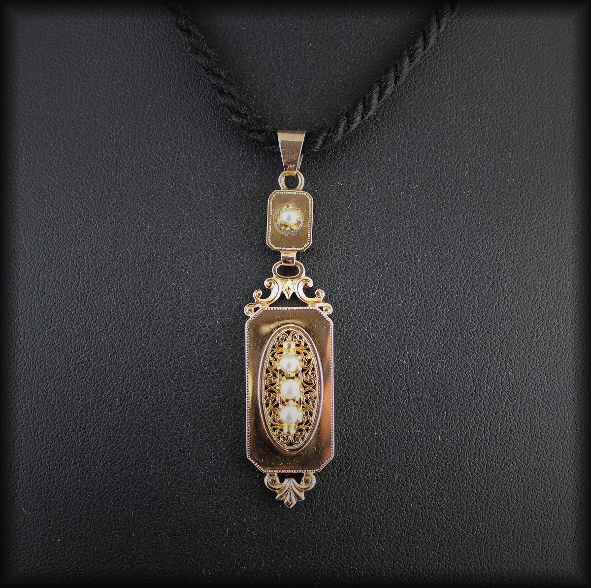 Gold Pendant - Napoleon III