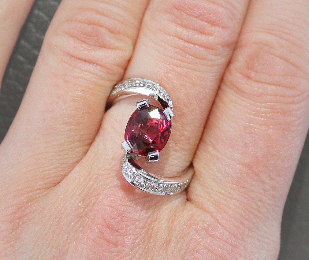 Gold, Garnet And Diamond Ring