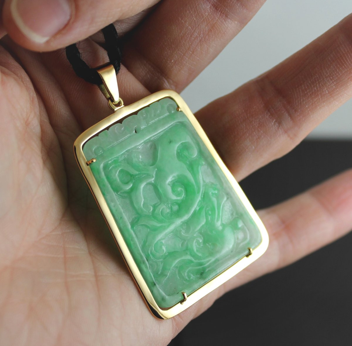 Pendentif or et Jade-photo-5