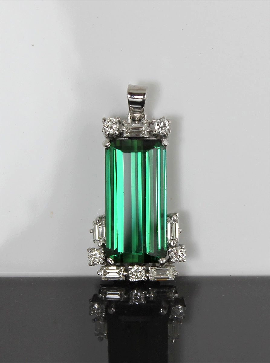 Gold Pendant, Green Tormaline (16 Ct) And Diamonds (+/-1 Ct)-photo-4