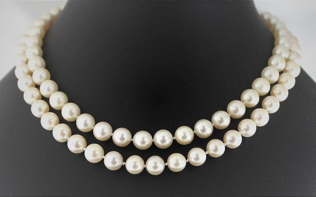 Akoya Cultured Pearl Necklace With Gold Clasp And Safety Chain-photo-4