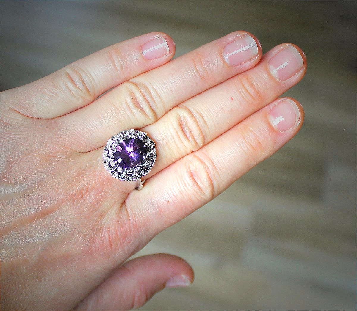 Gold Ring With Amethyst And Diamonds-photo-2