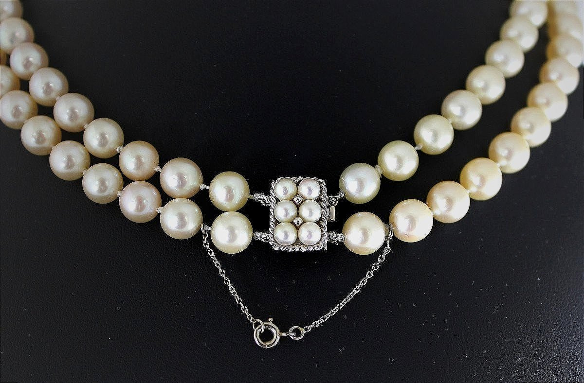 Collier perle de culture Akoya  -  fermoir + chainette de sureté en or