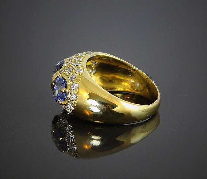 Gold Ring With Sapphires And Diamonds-photo-2